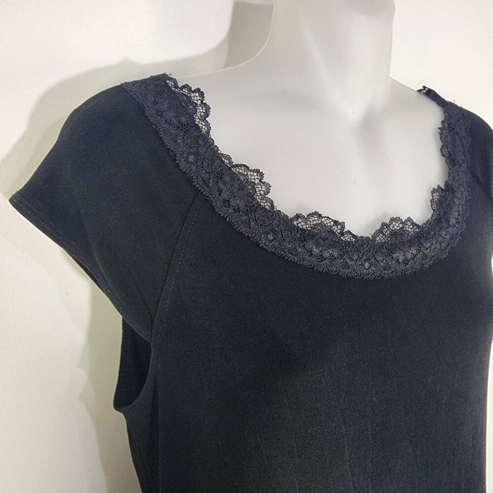 Chico’s Travelers Women’s Top Small Black Slinky Knit Cap Sleeve Lace Scoop Neck - Picture 4 of 9